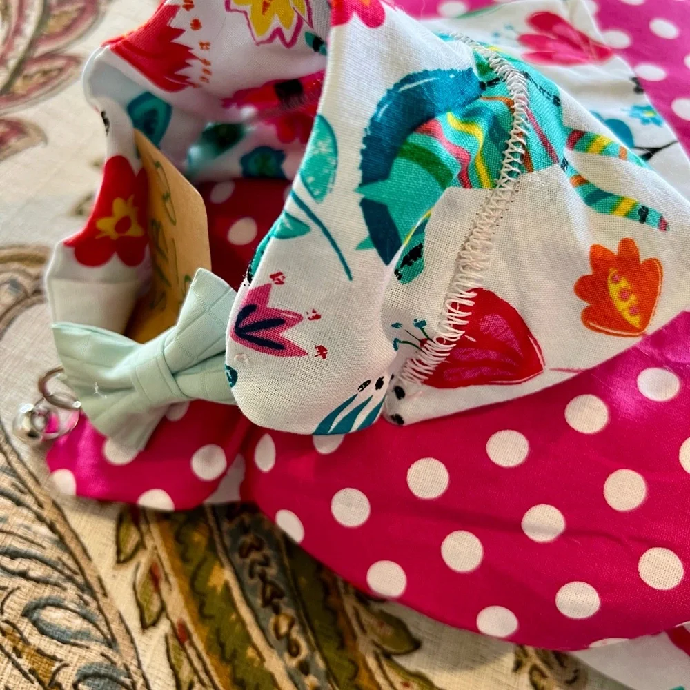 New handmade Beautiful quilted dog pillow. Size medium with matching bandanna.
